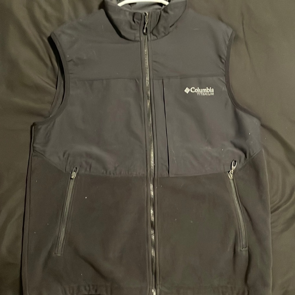 Black Columbia Titanium line vest
